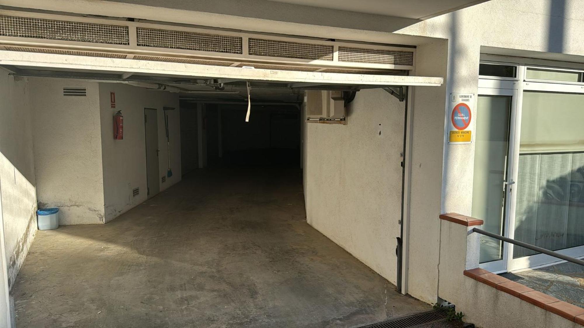 Piso Nuevo, Pk Pequeno Y A 5 Min De La Playa Caminando Apartment Кадакес Екстериор снимка